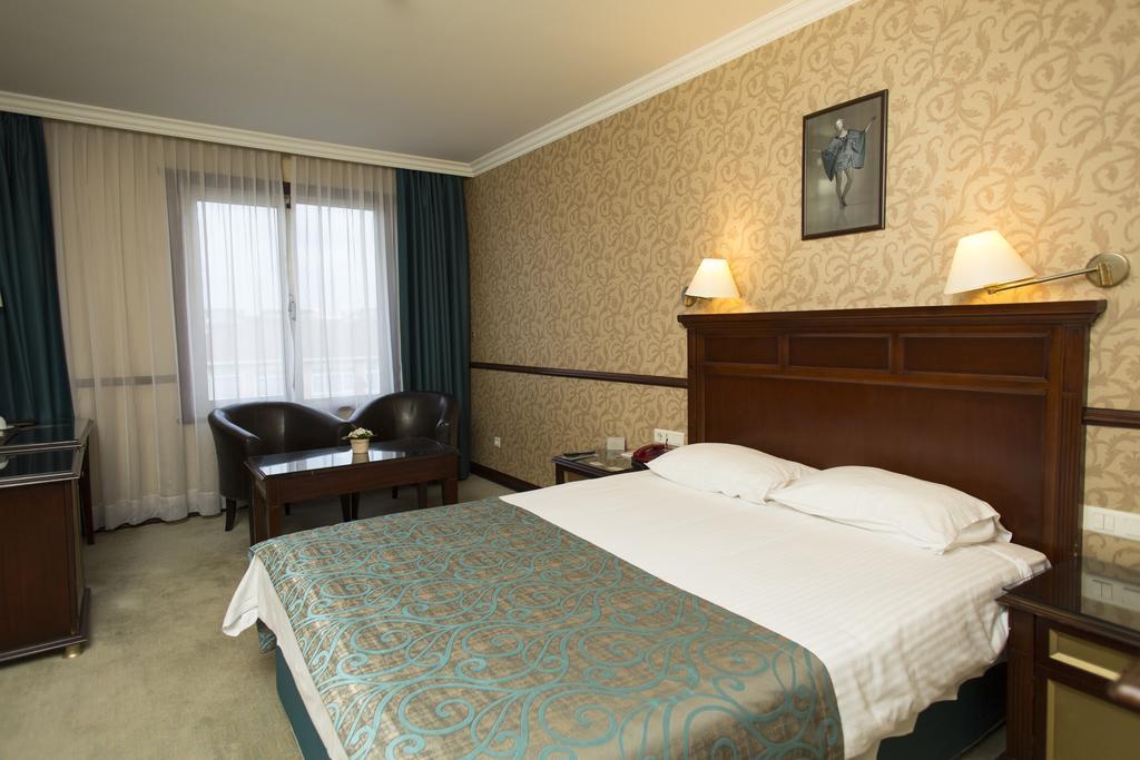 Topkapi Inter Istanbul Hotel Exterior foto